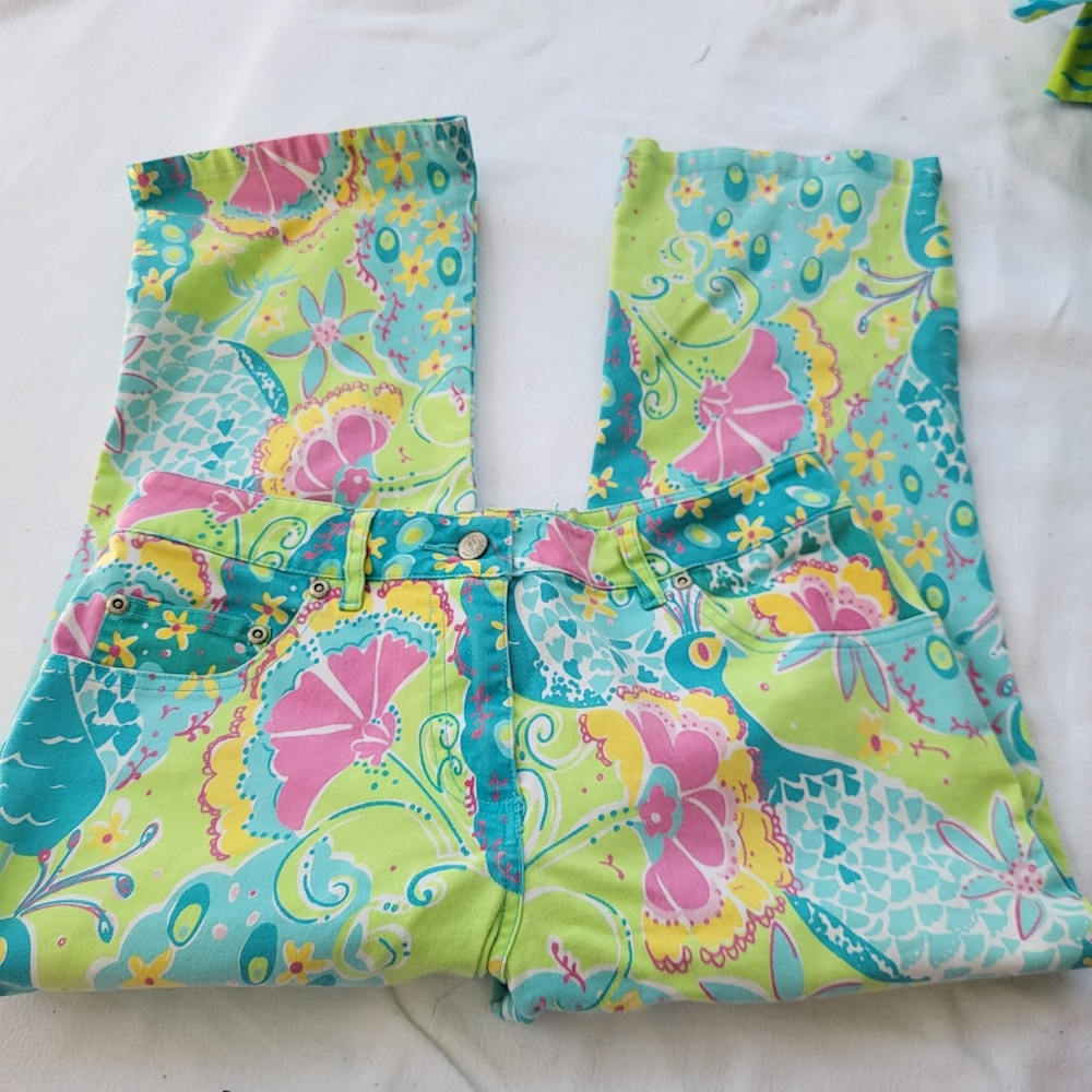 Lilly Pulitzer Cotton Stretch Peacock Capris - Picture 3 of 13